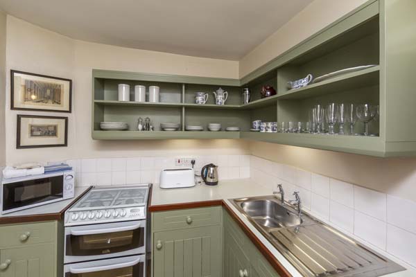 clothfair-45a-interior-kitchen-600x400