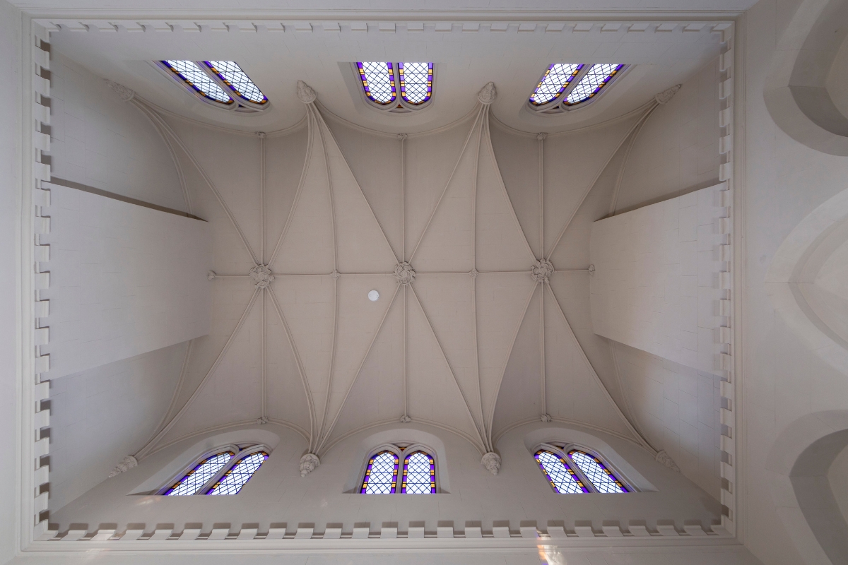 cobham dairy ceiling 1200x800