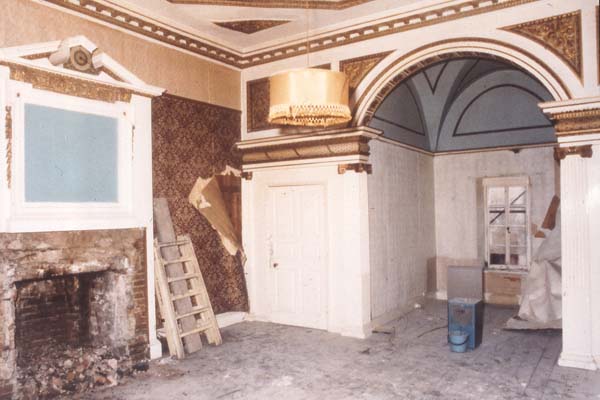 foxhall-restoration-guttedinterior-600x400