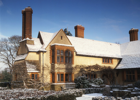 goddards-exterior-snow-450x321