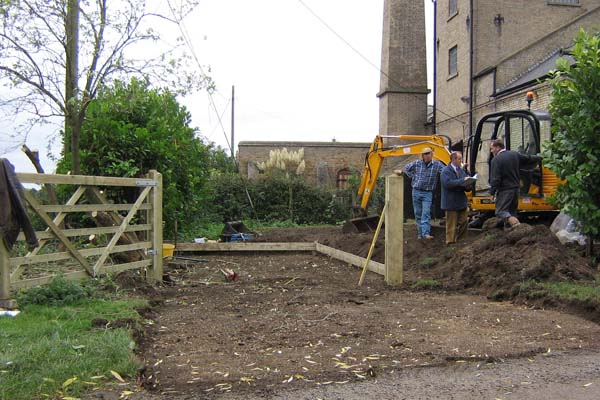 Stoker's-restoration-carpark-600x400